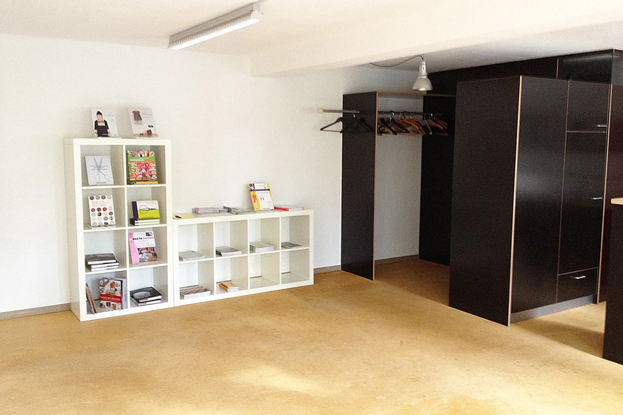 Bistro und Garderobe im Atelier 14B
